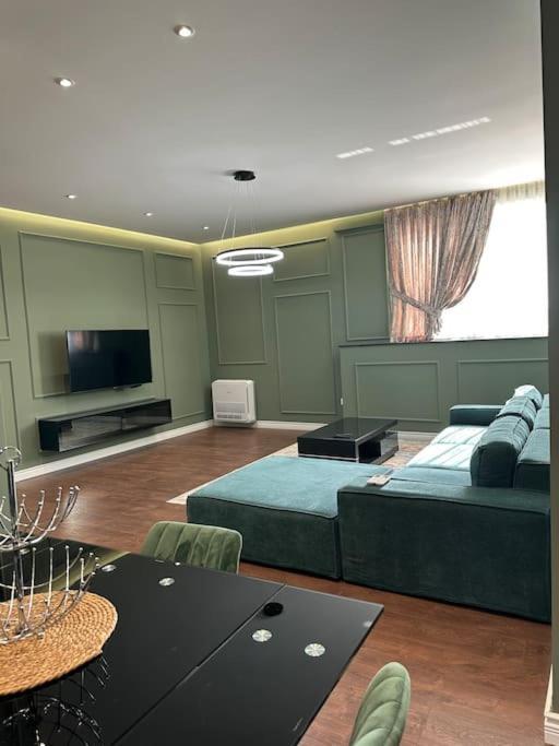 Green Apartment Тирана Экстерьер фото