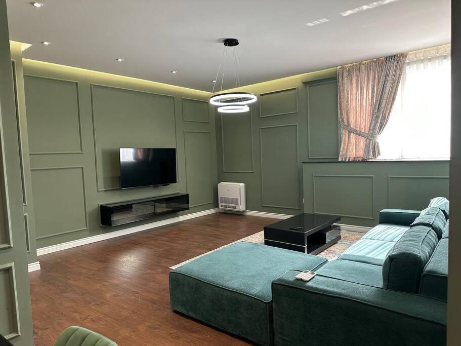 Green Apartment Тирана Экстерьер фото